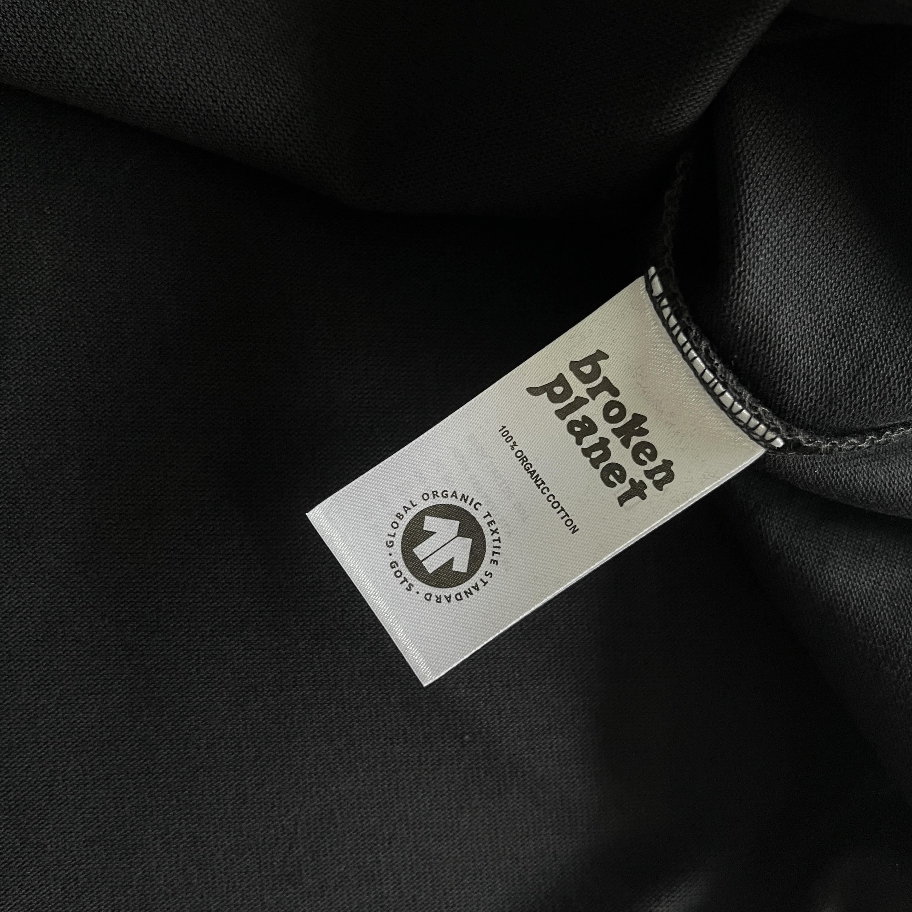 Broken P Basic Letter Short TShirt